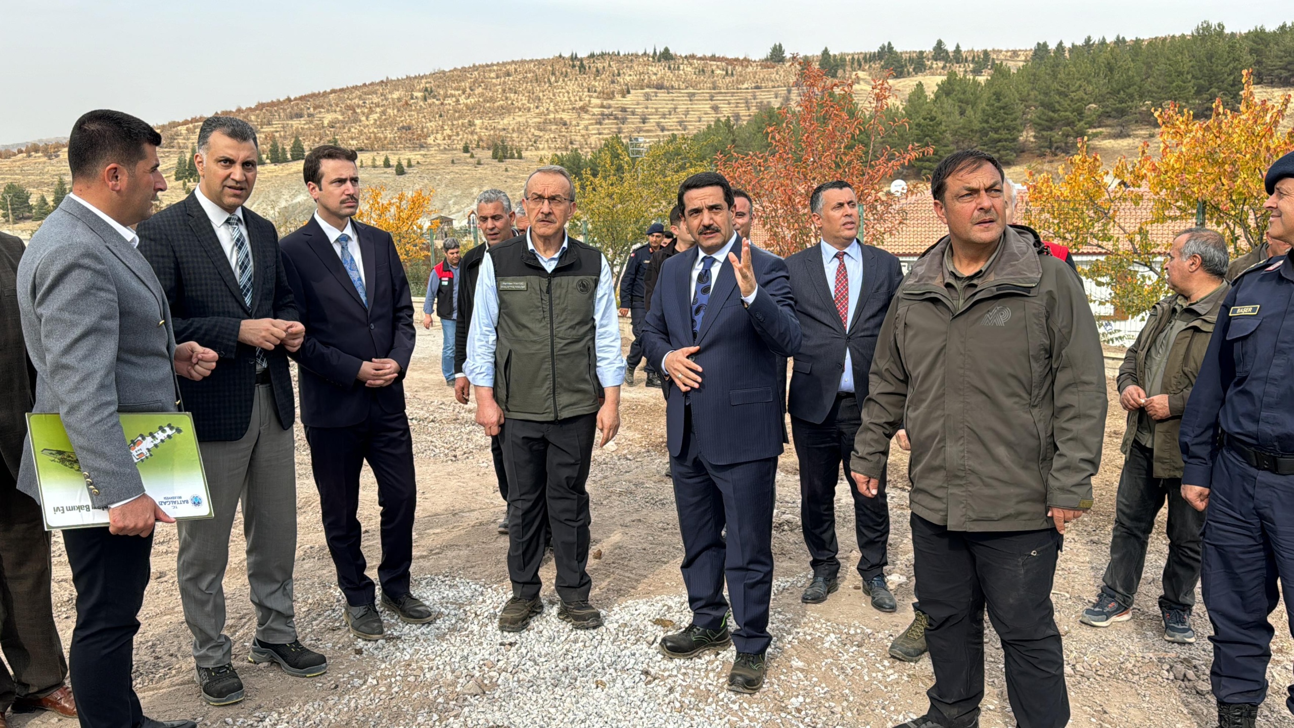 MALATYA VALİSİ SEDDAR YAVUZ, BATTALGAZİ BELEDİYESİ’NİN YENİ HAYVAN BARINAĞI PROJESİNİ İNCELEDİ