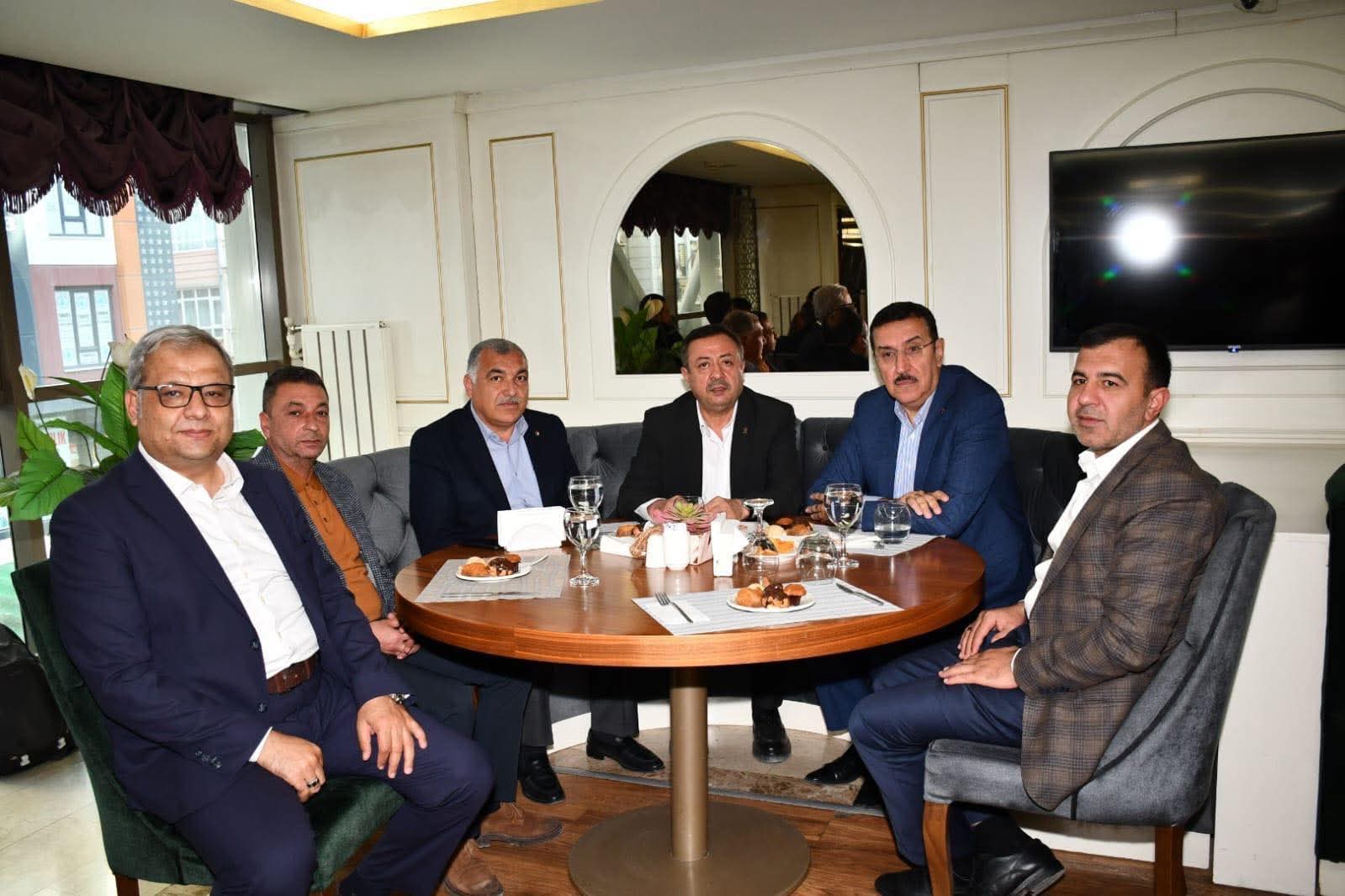 PÜTÜRGE BELEDİYE BAŞKANI MİKAİL SÜLÜK, ÇETİN AİLESİ’NİN DÜĞÜN MERASİMİNE KATILDI 