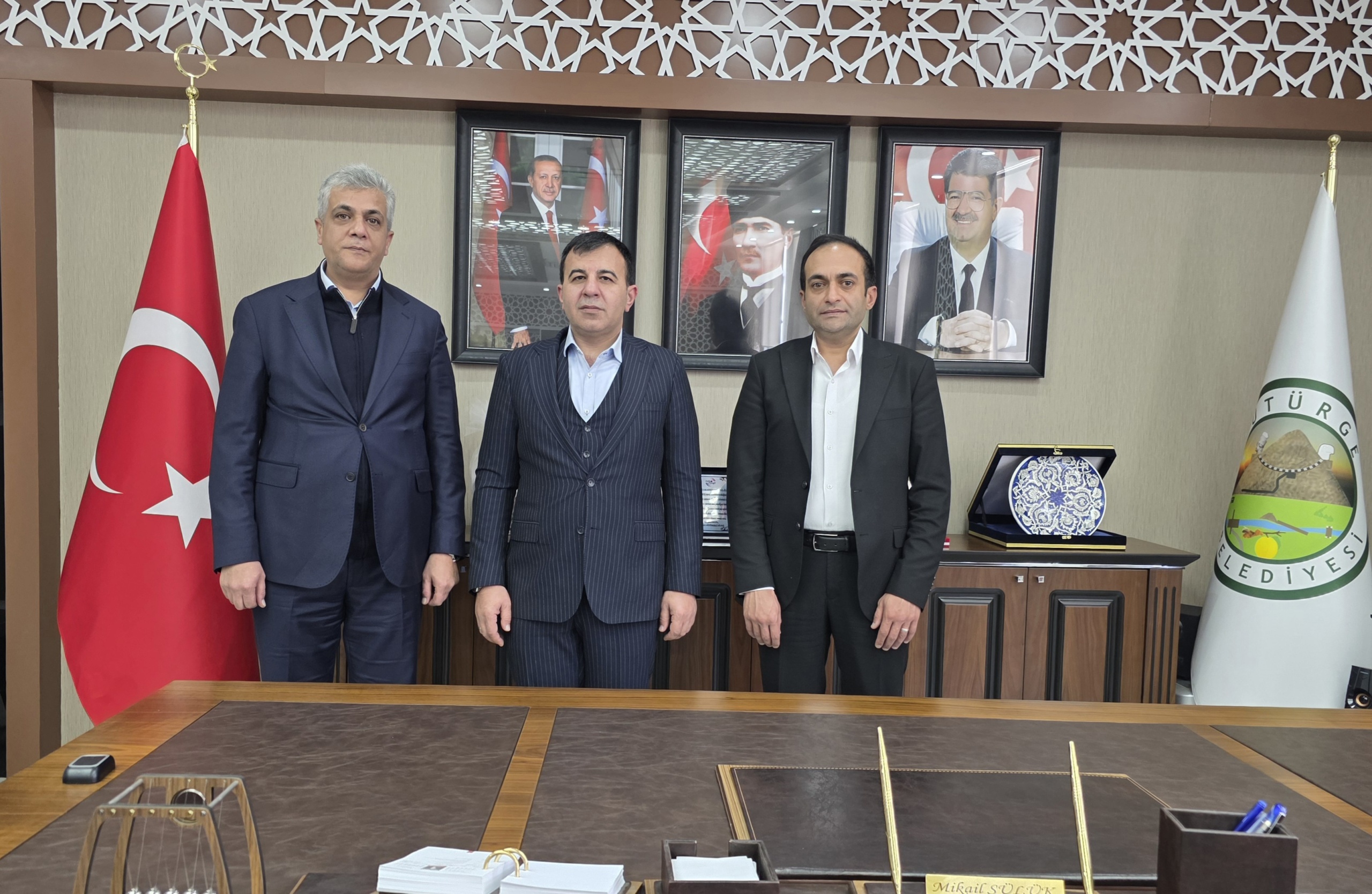 İŞ ADAMI MEHMET AKAY’DAN PÜTÜRGE’DE BİR DİZİ ZİYARET