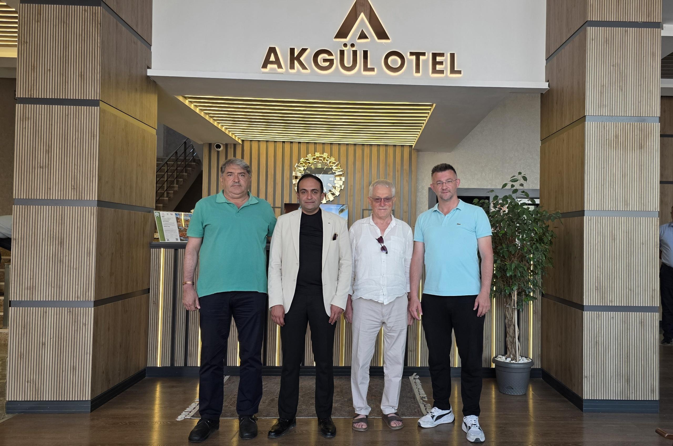 İŞ İNSANI NAZMİ TUNCAY’DAN AKGÜL OTEL’E ZİYARET 