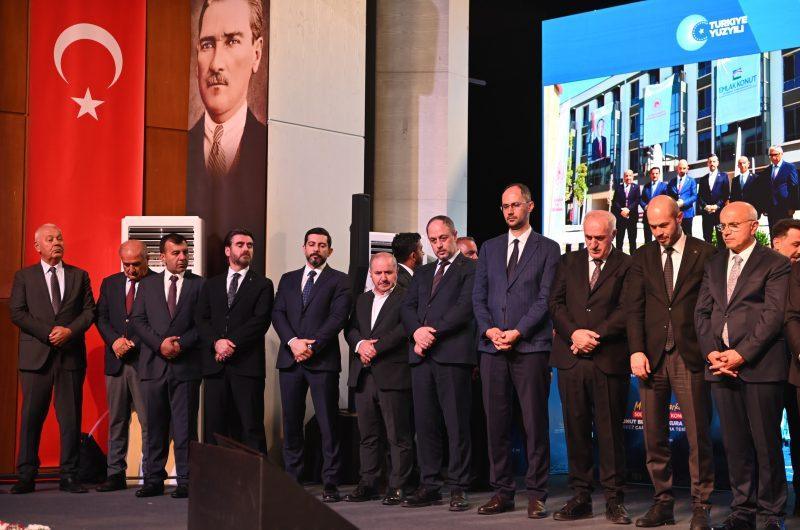 BAŞKAN SÜLÜK, BAKAN KURUM’U MALATYA’DA KARŞILADI