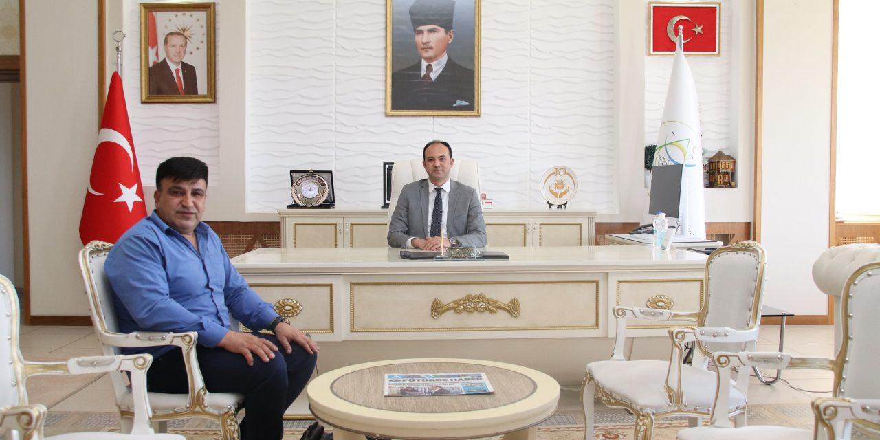 KAYMAKAM ÖZTÜRK’E PÜTÜRGE HABER AJANSI’NDAN HAYIRLI OLSUN ZİYARETİ 