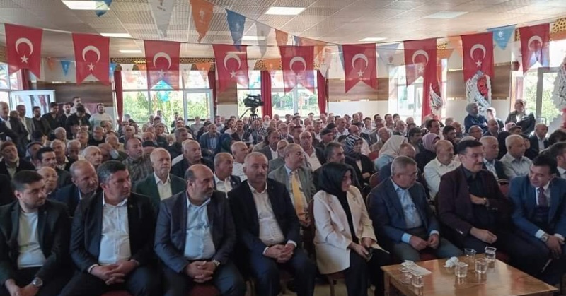 AK PARTİ PÜTÜRGE İLÇE BAŞKANI YENİDEN BÜLENT KARAYAYILAN 